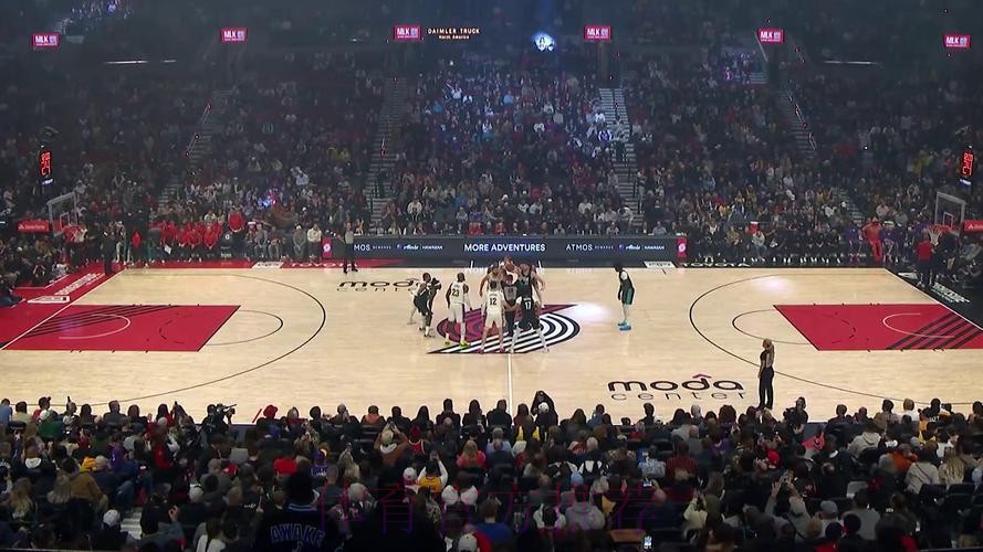 常规赛1月18日:湖人VS开拓者 克林根集锦 常规赛1月18日:湖人VS开拓者 克林根集锦